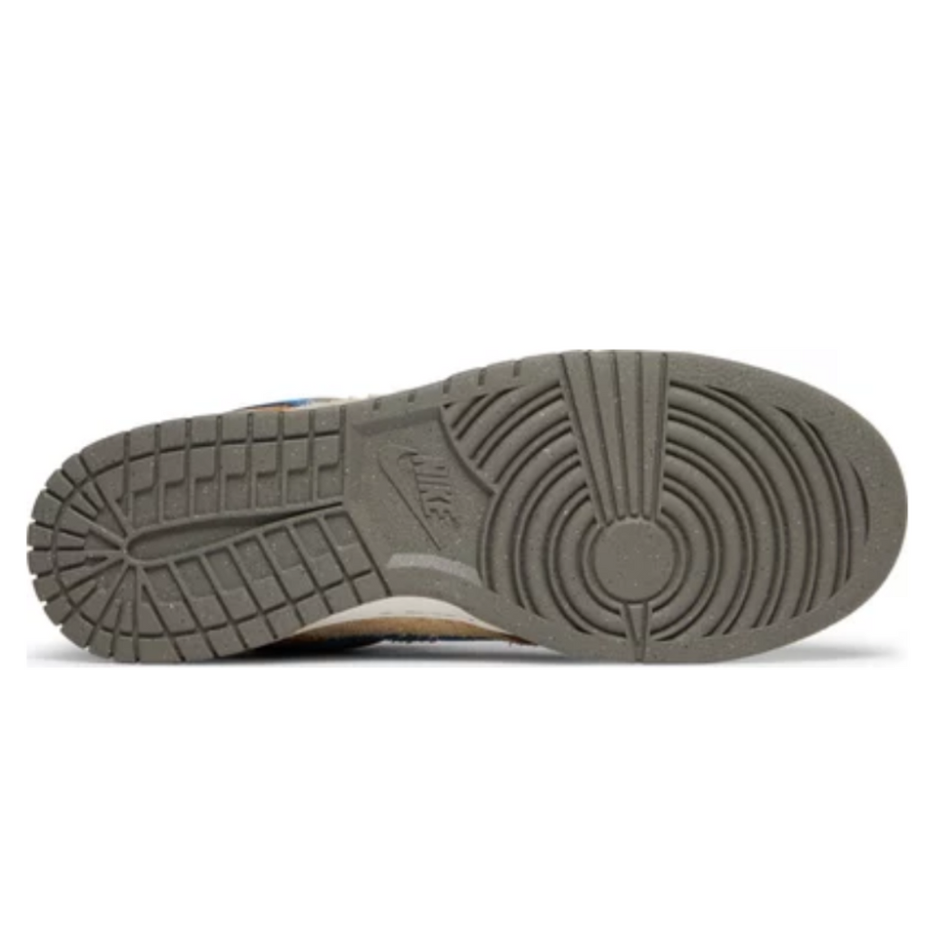 Nike size x Dunk Low 'Dark Driftwood'