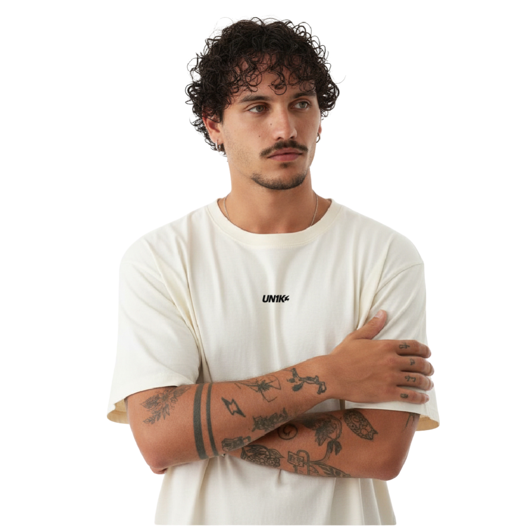 Camiseta Un1k Essential Tee