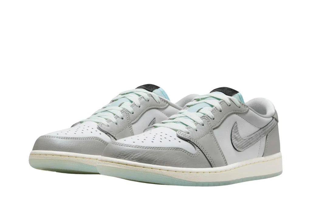 Air Jordan 1 Low "Lunar New Year" Photon Dust Cinza