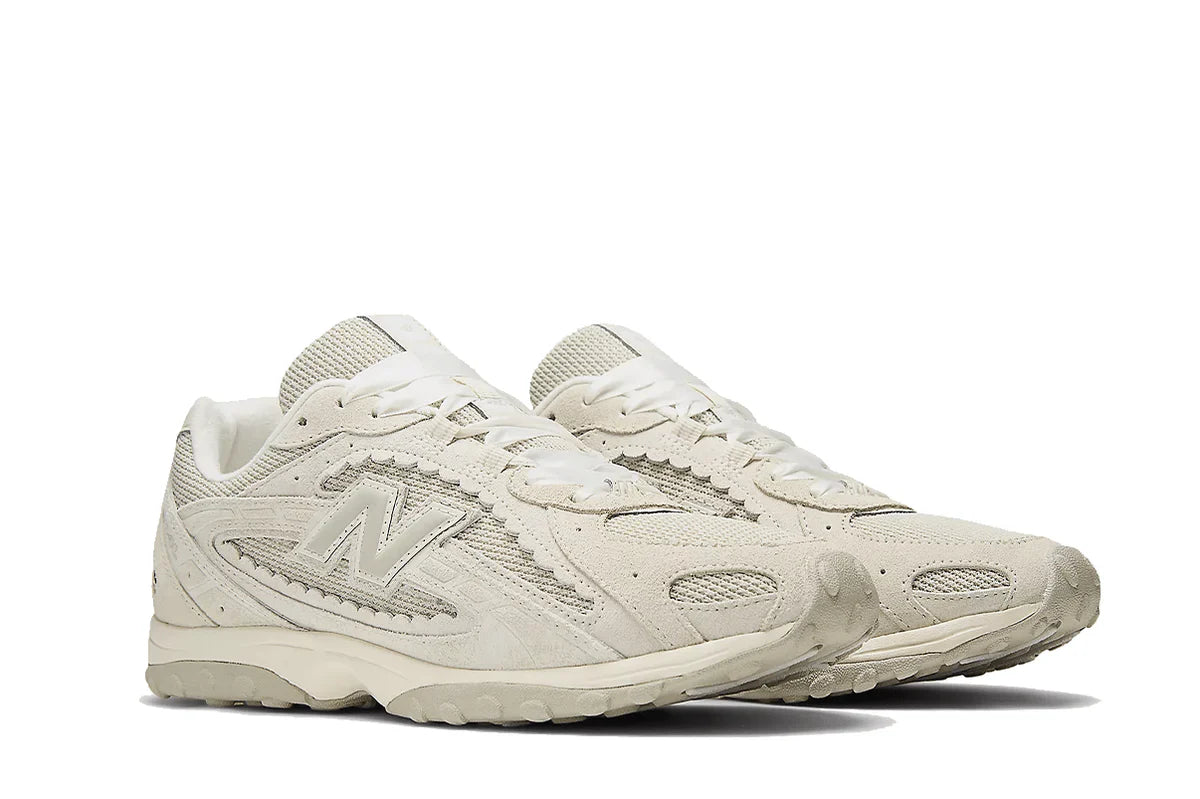 New Balance 204L Sea Salt Linen Bege