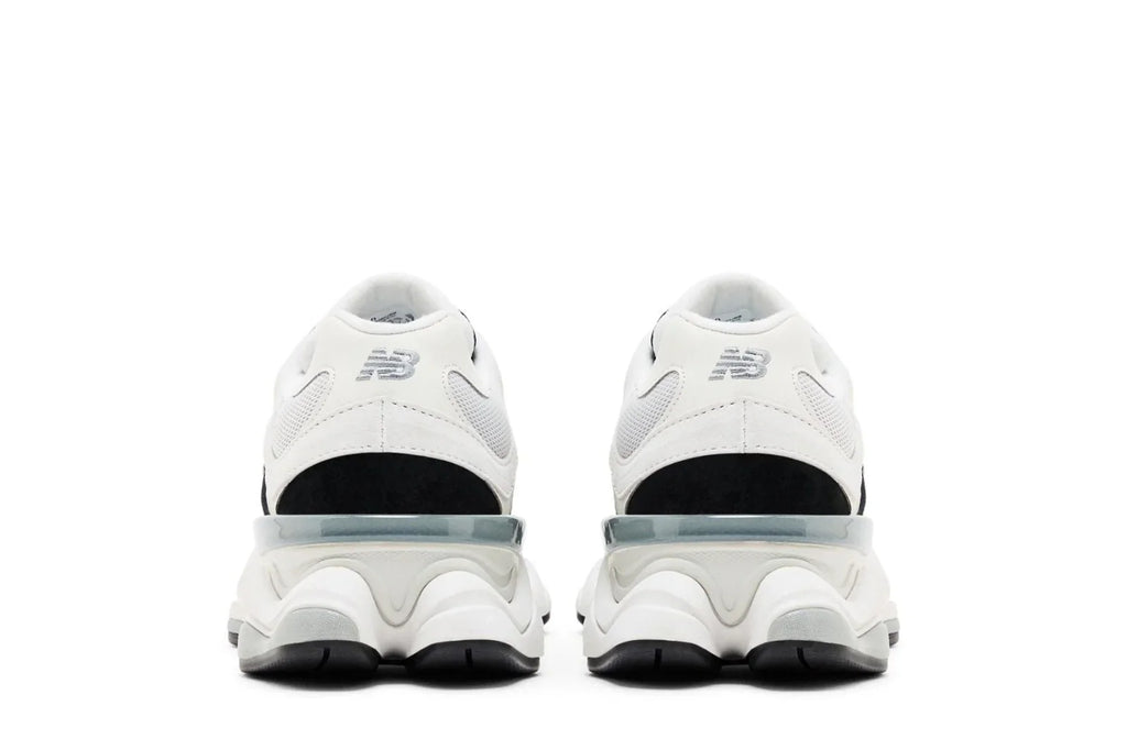 New Balance 9060 Reflection Black Suede Branco