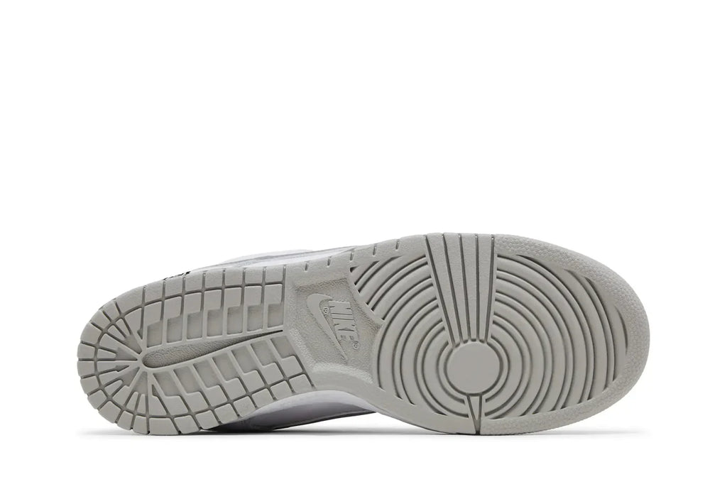Nike SB Dunk Low Supreme 94 White Metallic Silver Branco